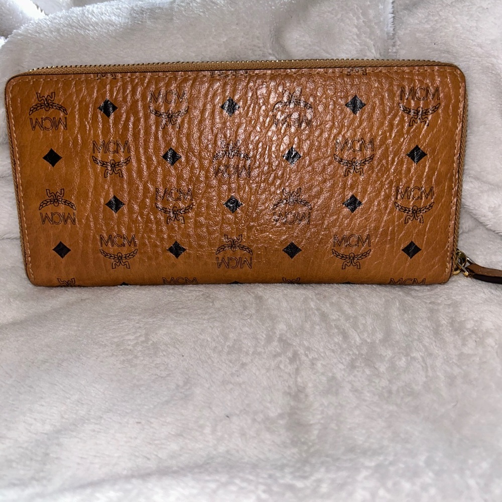 MCM zip around wallet